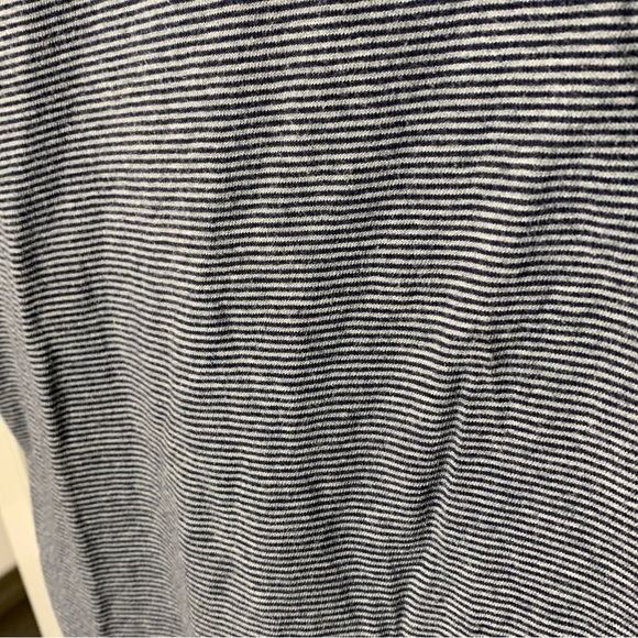 Abercrombie & Fitch Muscle Fit V-Neck Striped Shirt - Picture 5 of 15